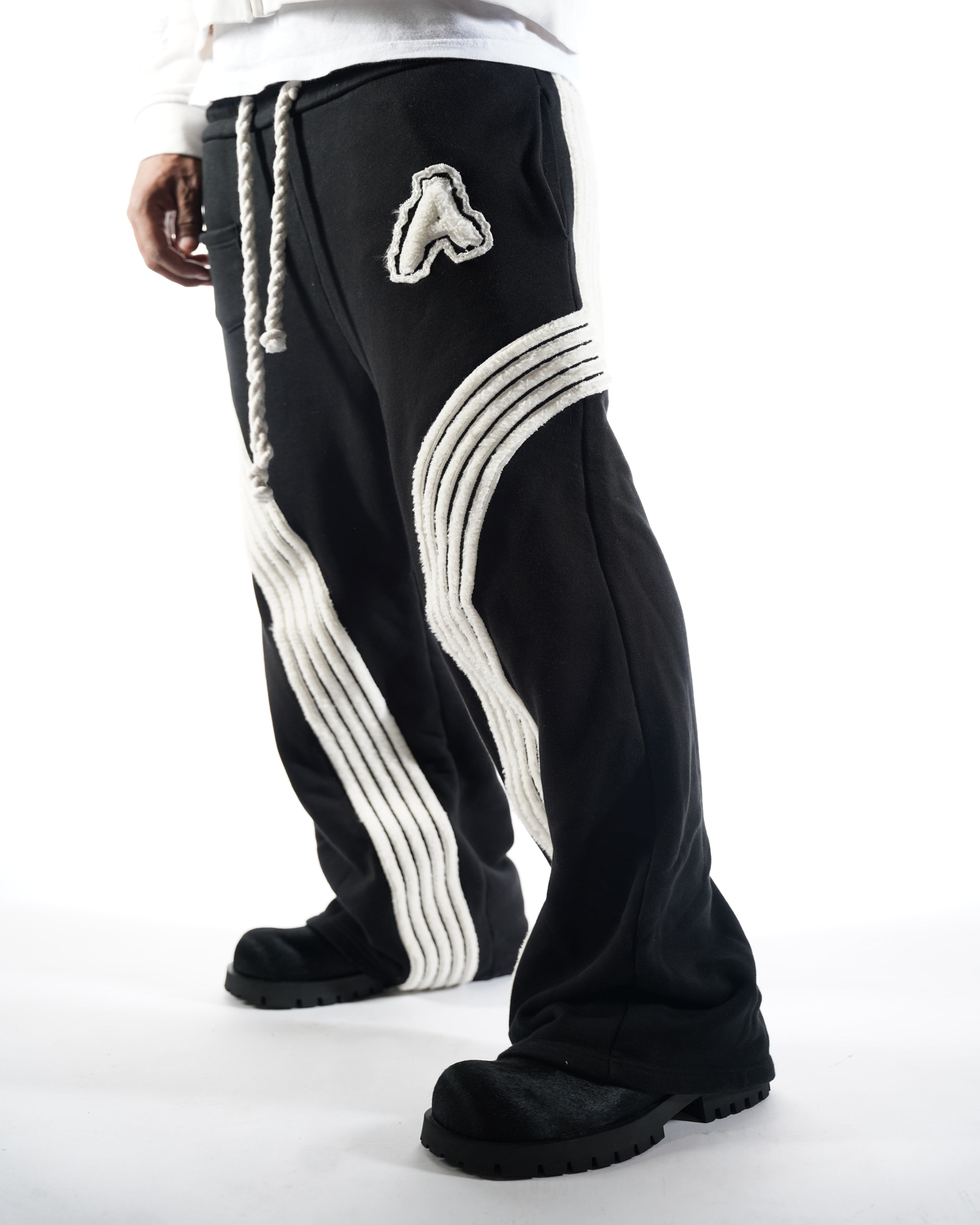 Black "Assential" Sweatpants
